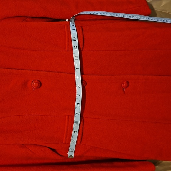 VINTAGE WOMEN  RED TRENCHCOAT - Picture 11 of 11